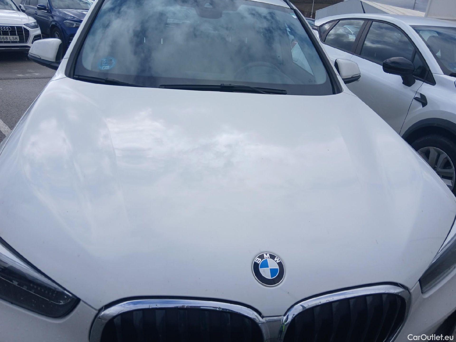  Bmw  X1 BMW  / 2019 / 5P / todoterreno sDrive16d #4