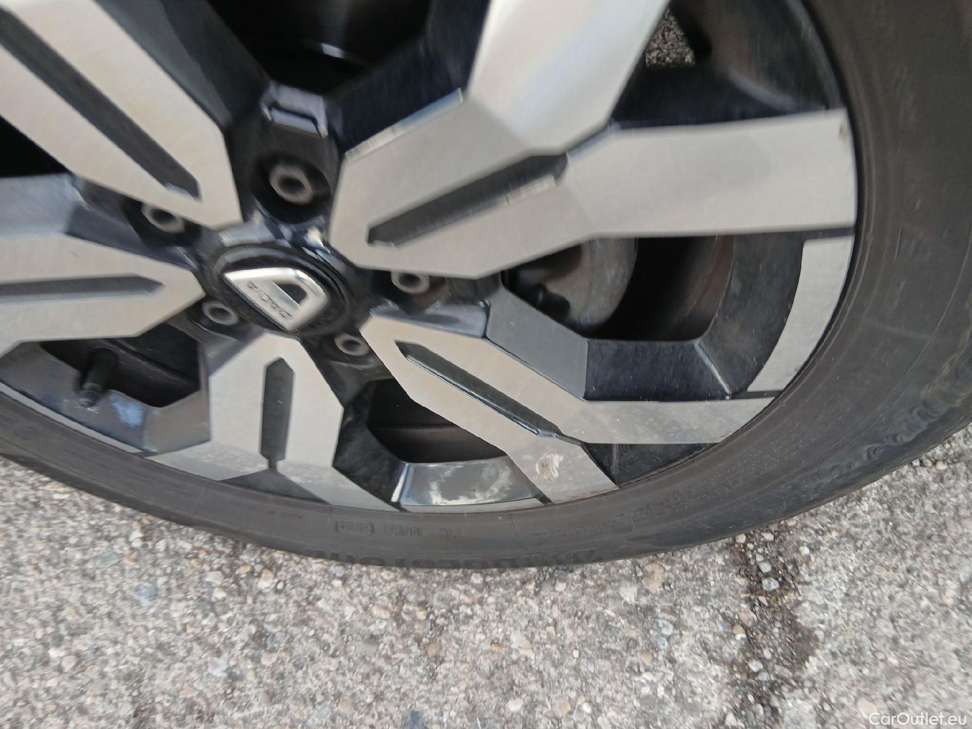  Dacia  Duster DACIA  / 2018 / 5P / todoterreno Prestige Bl. dCi 85kW(115CV) 4X4 #25