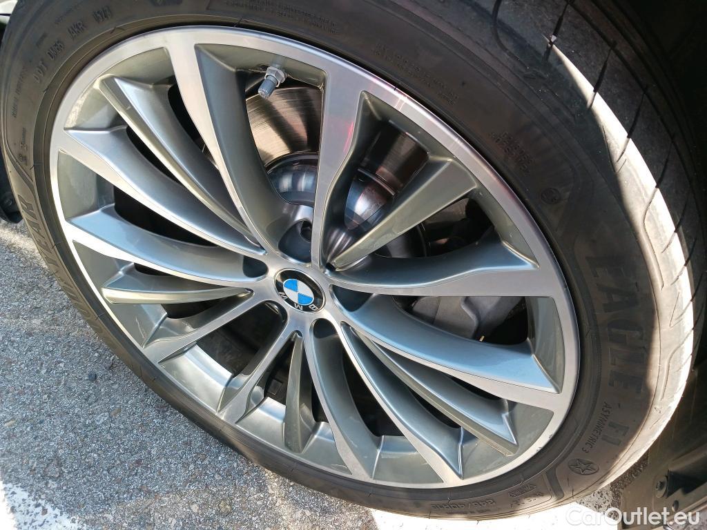  Bmw  Serie 5 BMW  / 2020 / 4P / sedán 530e xDrive #1