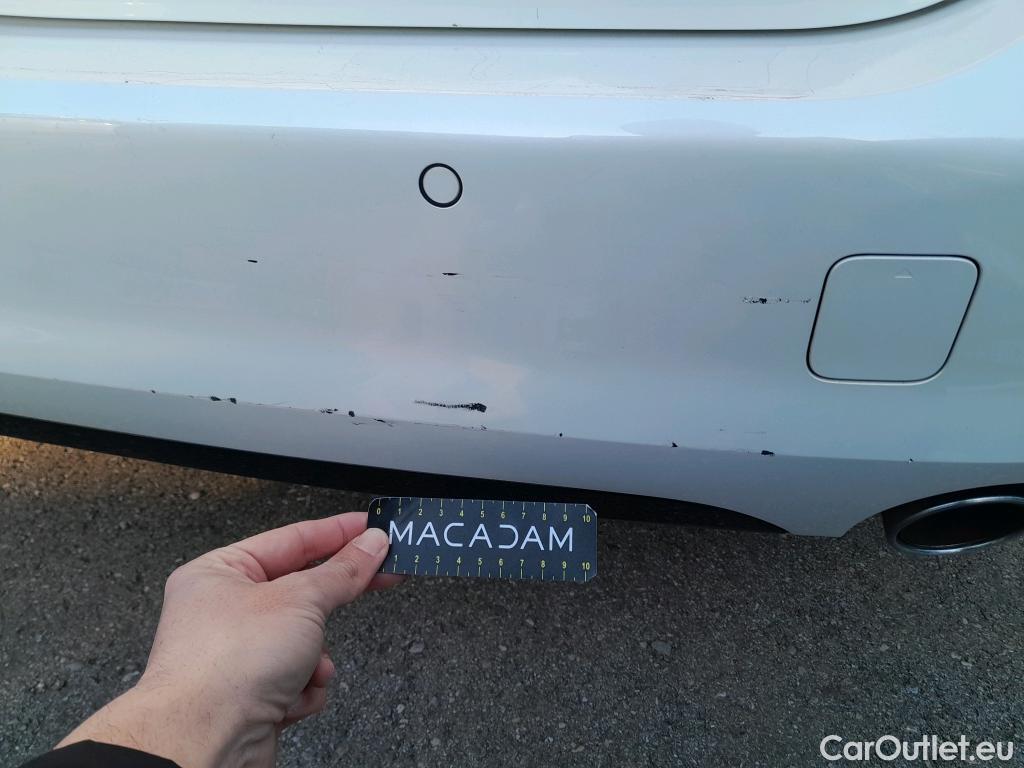  Bmw  Serie 3 BMW  / 2019 / 5P / familiar 318d Auto.Touring #10