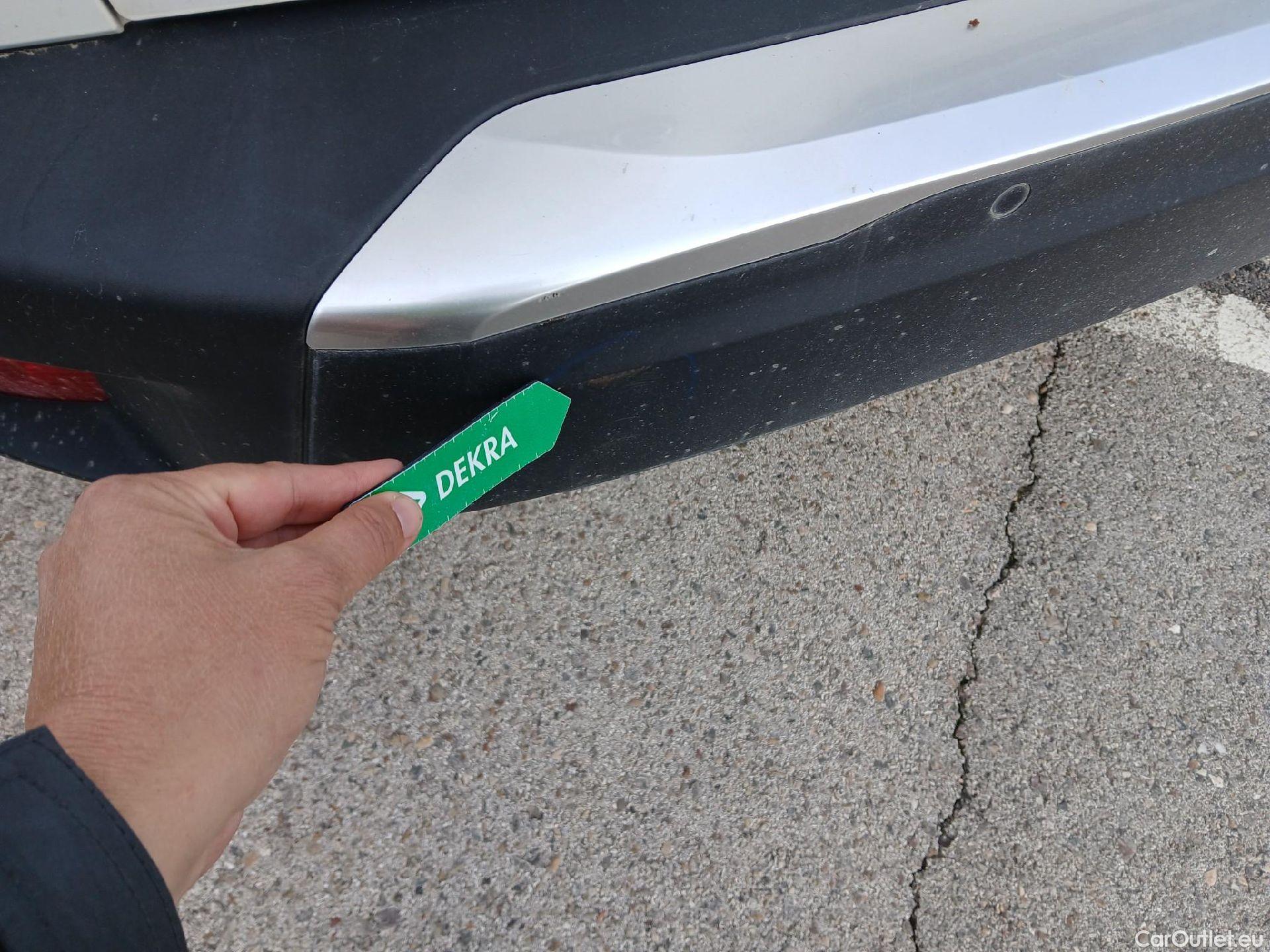  Peugeot  2008 PEUGEOT  / 2019 / 5P / todoterreno Active Pack BlueHDI 81kW (110CV) #12