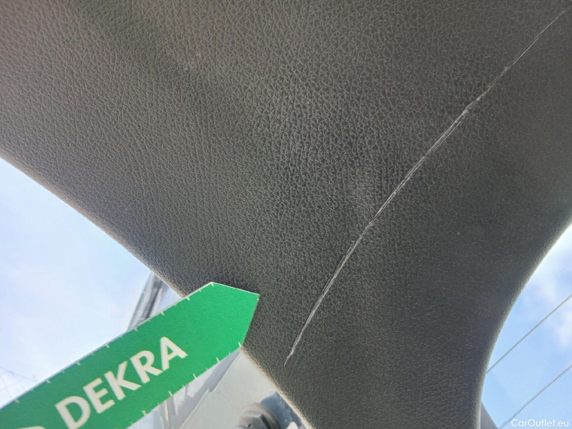  Mercedes  GLA MERCEDES-BENZ  / 2020 / 5P / todoterreno  250 e #24