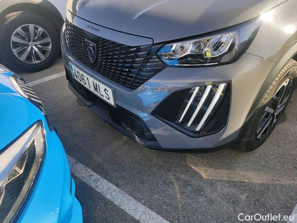  Peugeot  2008 PEUGEOT  / 2023 / 5P / todoterreno Active BlueHDI 130 S&S EAT8 #9