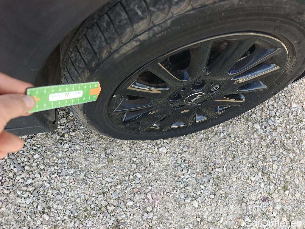  Mini  Cooper MINI MINI / 2014 / 5P / berlina con portón ONE 5 PUERTAS (CX) #8