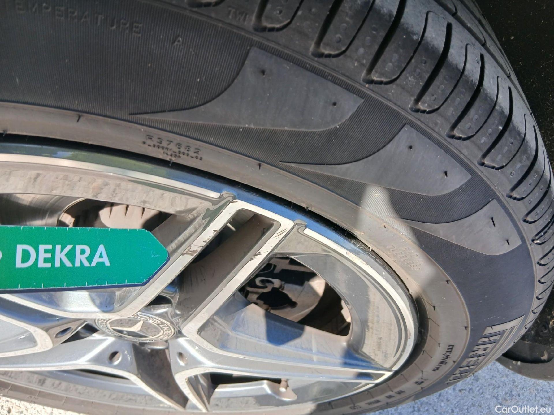  Mercedes  G-Klasee MERCEDES-BENZ Clase GLC / 2019 / 5P / todoterreno GLC 220 d 4MATIC #4