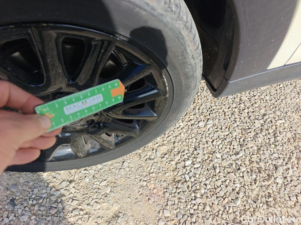  Mini  Cooper MINI MINI / 2014 / 5P / berlina con portón ONE 5 PUERTAS (CX) #6