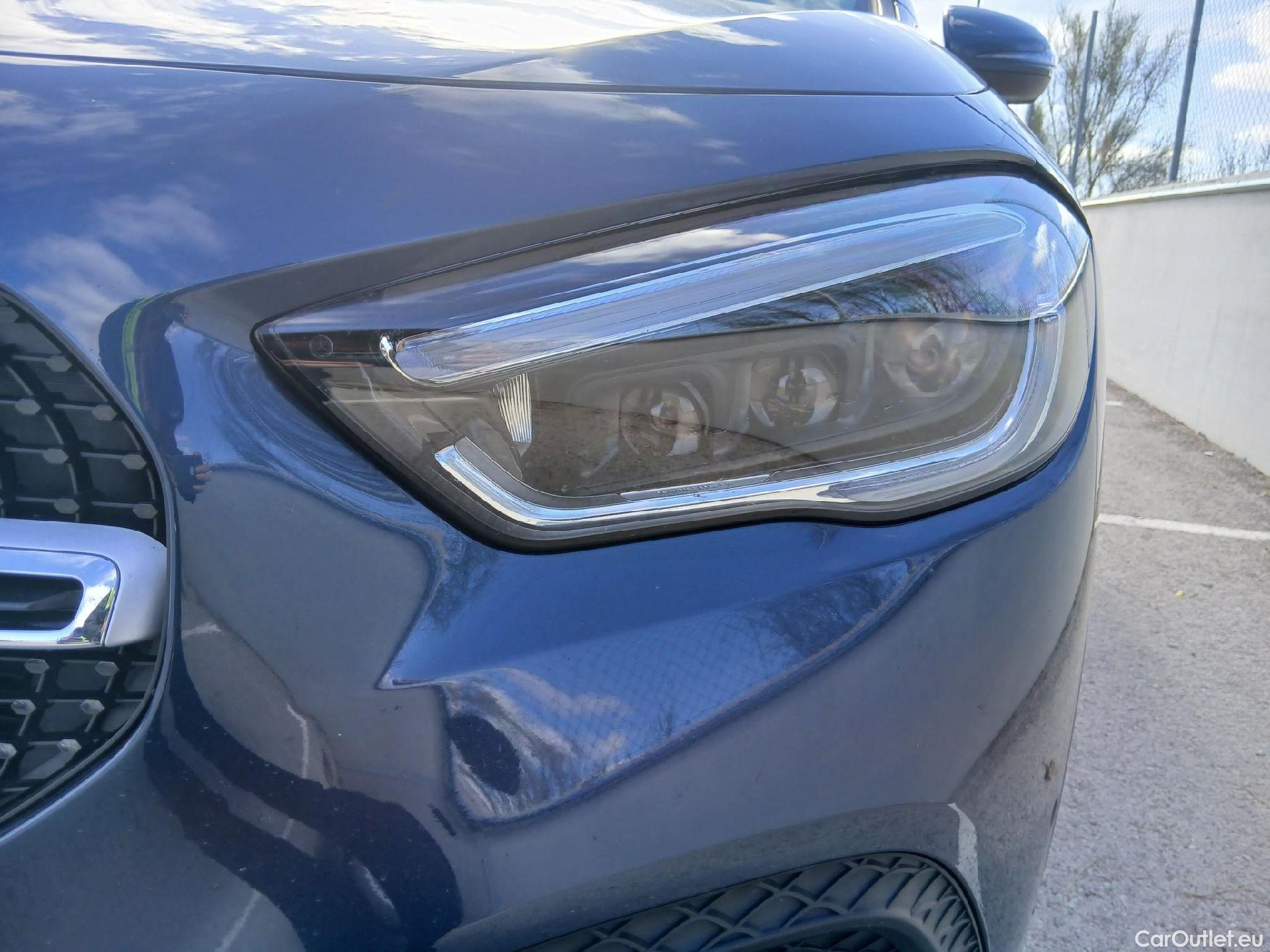  Mercedes  GLA MERCEDES-BENZ  / 2020 / 5P / todoterreno  250 e #6