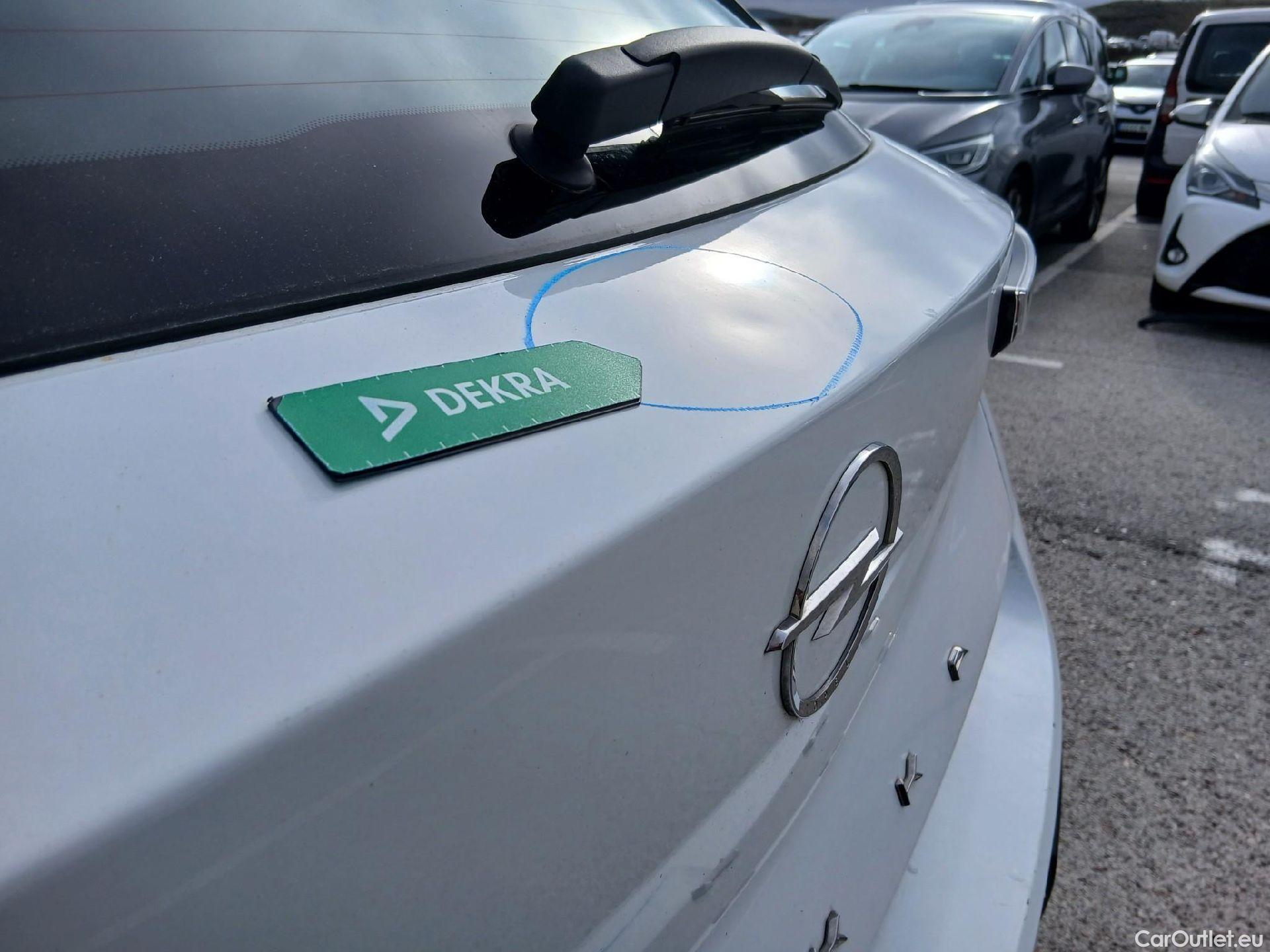  Opel  Mokka OPEL  / 2020 / 5P / todoterreno 1.2 T 74kW (100 CV) Business Elegance #36