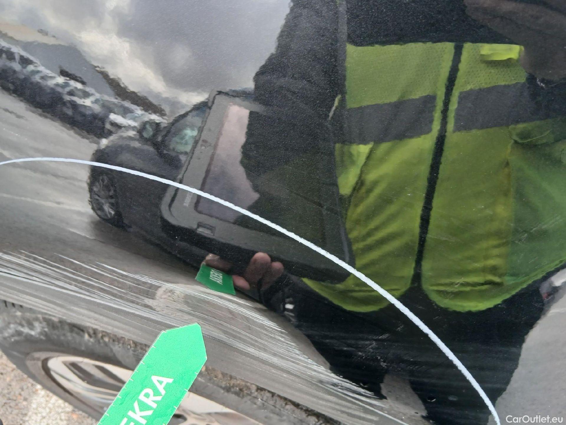  Mercedes  G-Klasee MERCEDES-BENZ Clase GLC / 2019 / 5P / todoterreno GLC 300 e 4MATIC #18