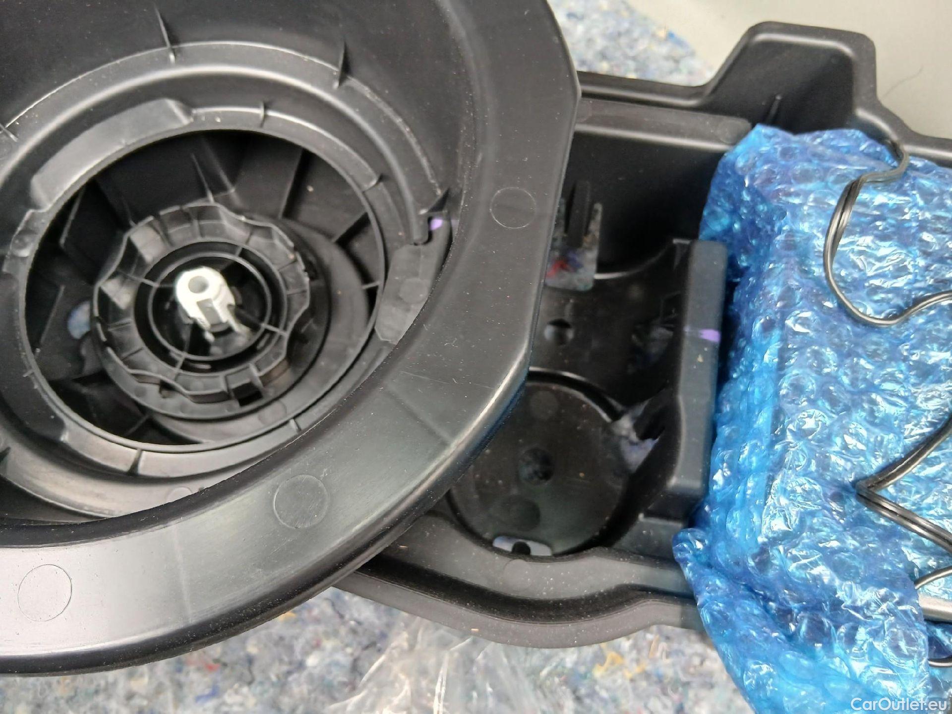  Opel  Mokka OPEL  / 2020 / 5P / todoterreno 1.2 T 74kW (100 CV) Business Elegance #1