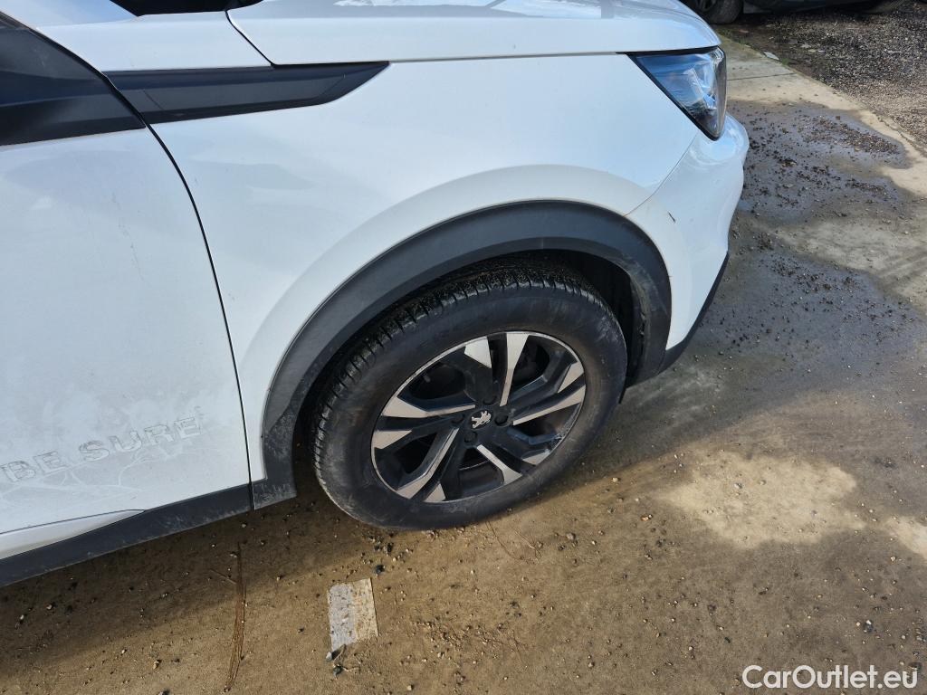  Peugeot  2008 PEUGEOT  / 2019 / 5P / todoterreno Allure BlueHDI 81kW (110CV) #22