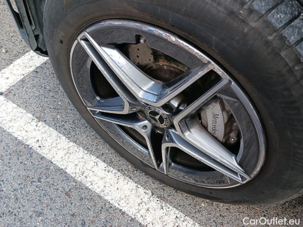  Mercedes  G-Klasee MERCEDES-BENZ GLC Coupé / 2019 / 5P / coupé GLC 300 de 4MATIC #3