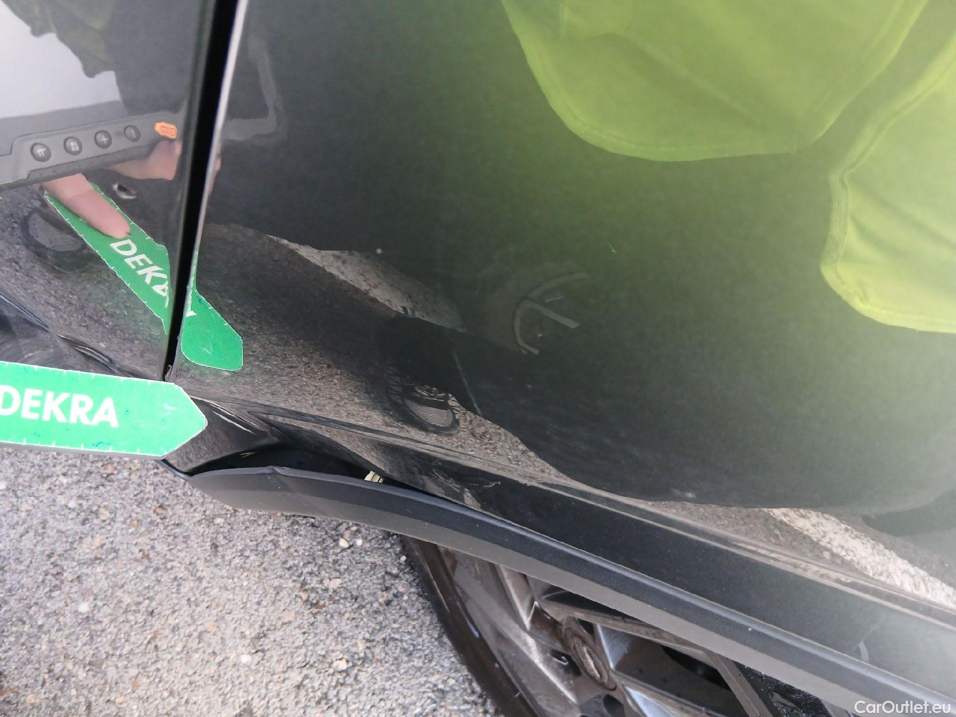  Nissan  Qashqai NISSAN  / 2021 / 5P / todoterreno DIG-T 116kW (158CV) mHEV Xtronic Acenta (AC) #30