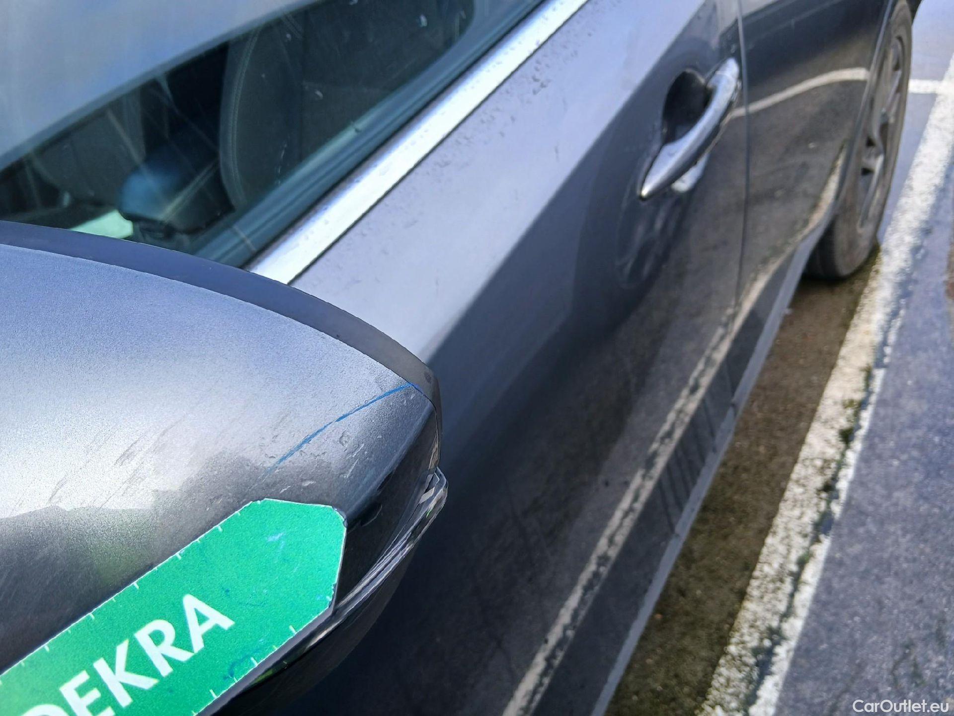  Nissan  Qashqai NISSAN  / 2021 / 5P / todoterreno DIG-T 116kW (158CV) mHEV Xtronic Acenta (AC) #10