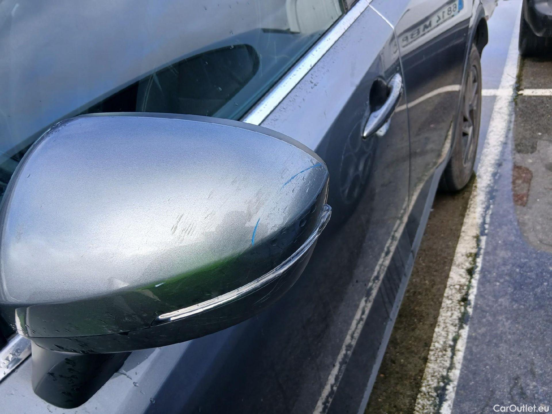  Nissan  Qashqai NISSAN  / 2021 / 5P / todoterreno DIG-T 116kW (158CV) mHEV Xtronic Acenta (AC) #9