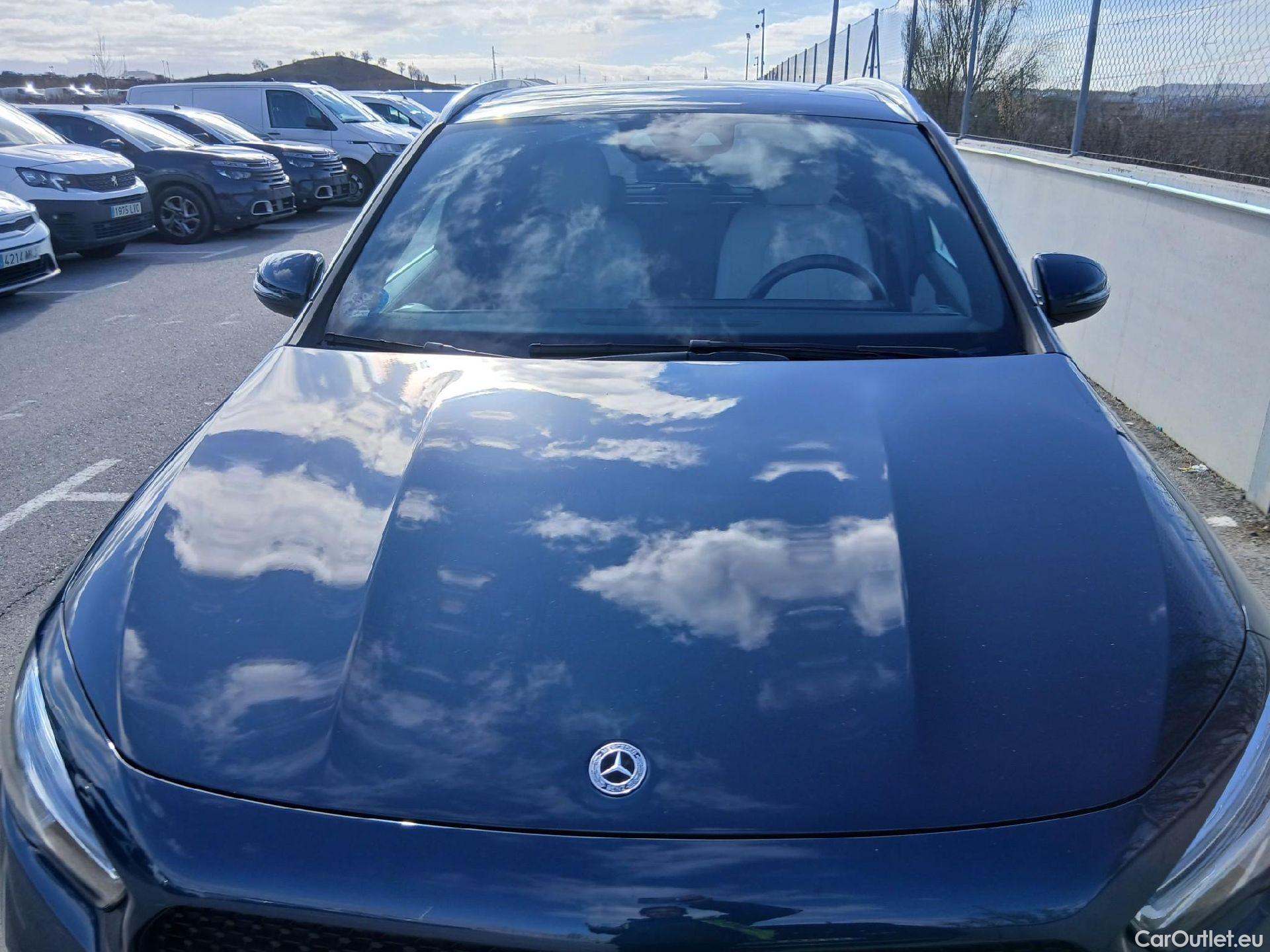  Mercedes  GLA MERCEDES-BENZ  / 2020 / 5P / todoterreno  250 e #2