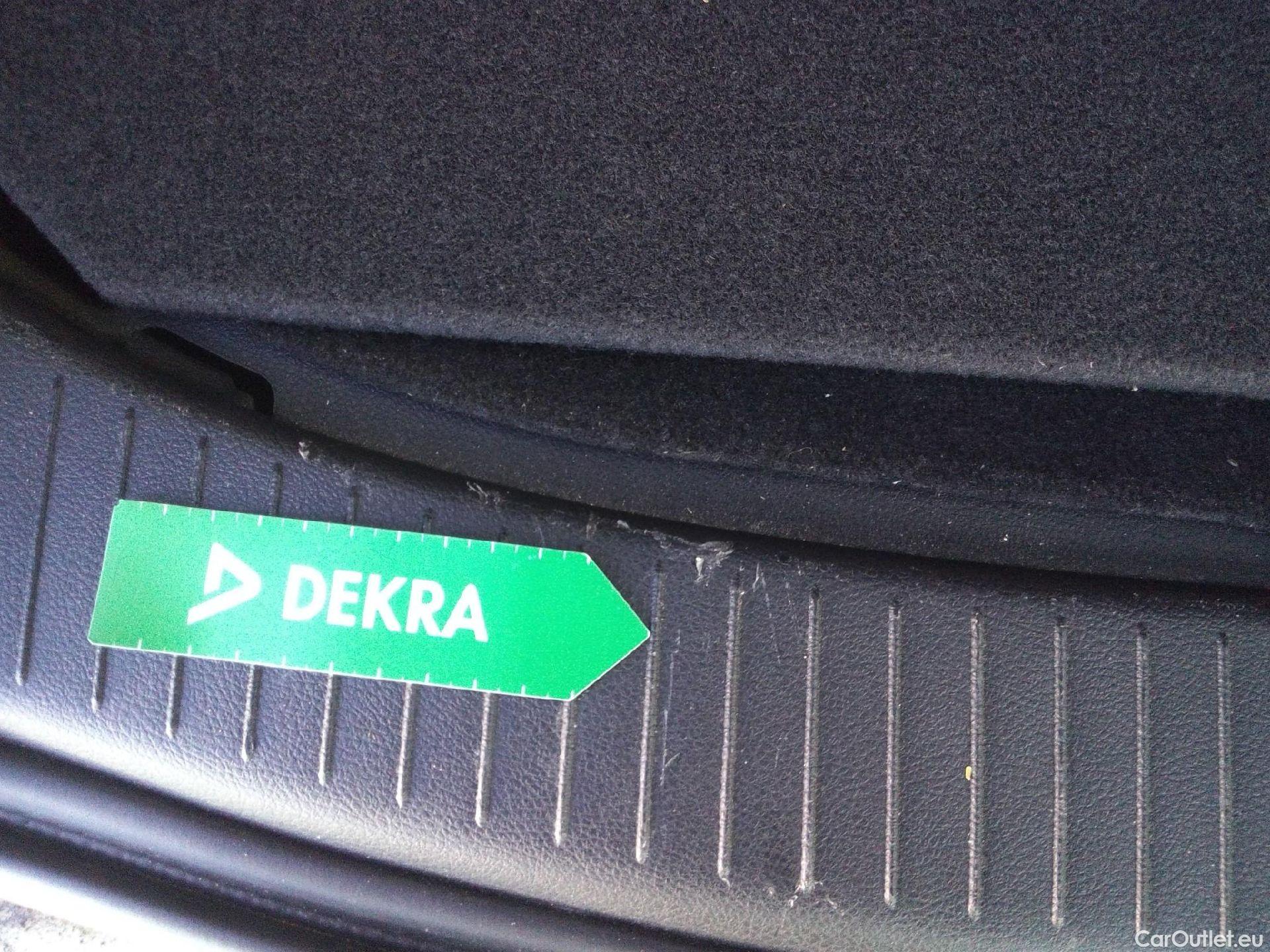  Nissan  Qashqai NISSAN  / 2021 / 5P / todoterreno DIG-T 103kW N-Connecta #9