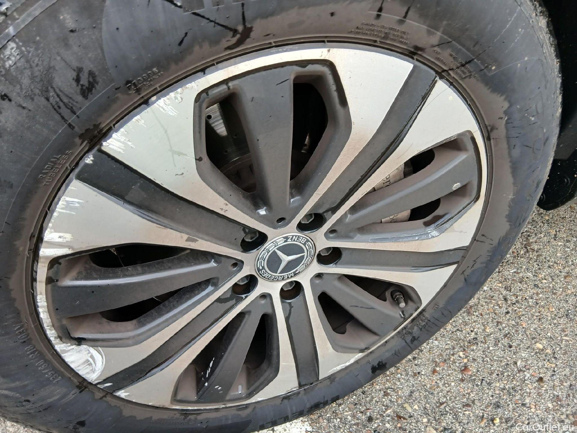  Mercedes  G-Klasee MERCEDES-BENZ Clase GLC / 2019 / 5P / todoterreno GLC 300 e 4MATIC #2