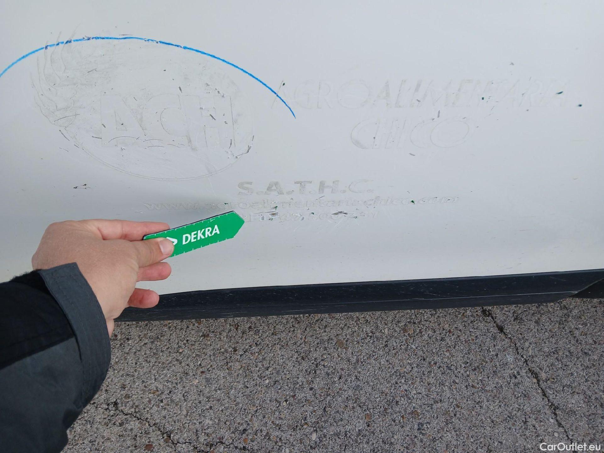  Peugeot  2008 PEUGEOT  / 2019 / 5P / todoterreno Active Pack BlueHDI 81kW (110CV) #7