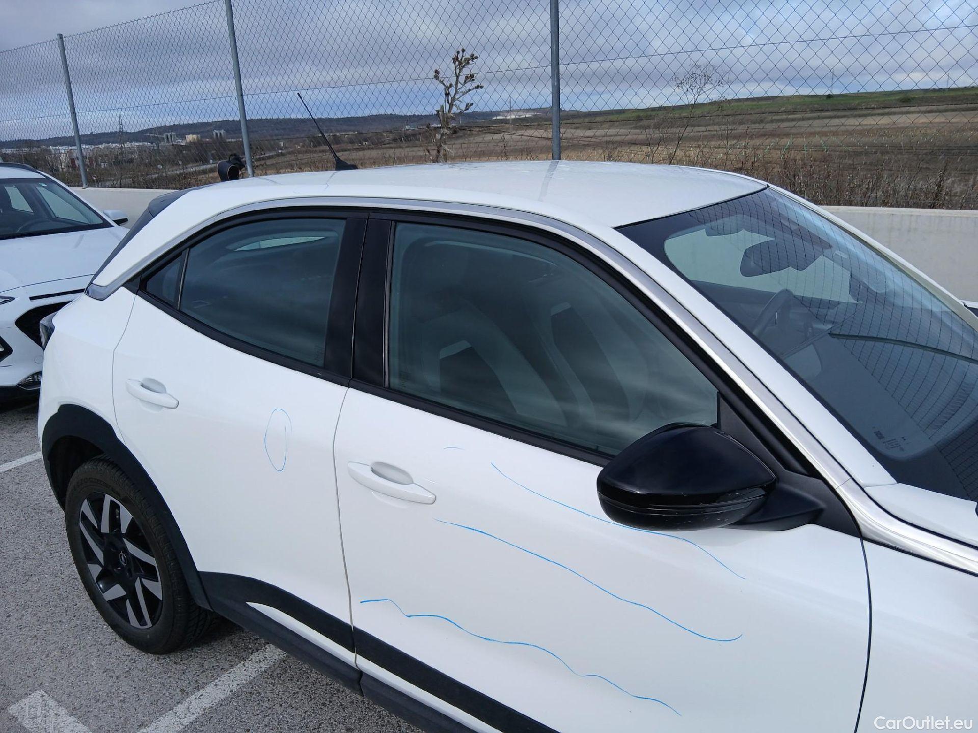  Opel  Mokka OPEL  / 2020 / 5P / todoterreno 1.2 T 74kW (100 CV) Business Elegance #53