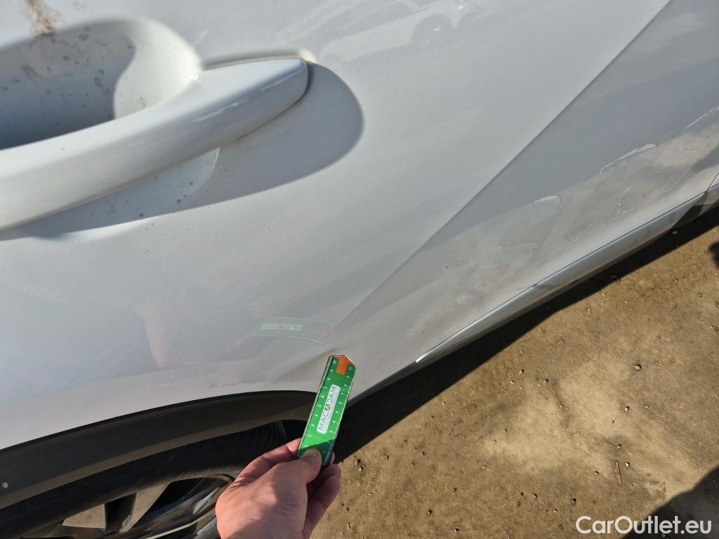  Peugeot  2008 PEUGEOT  / 2019 / 5P / todoterreno Allure BlueHDI 81kW (110CV) #2