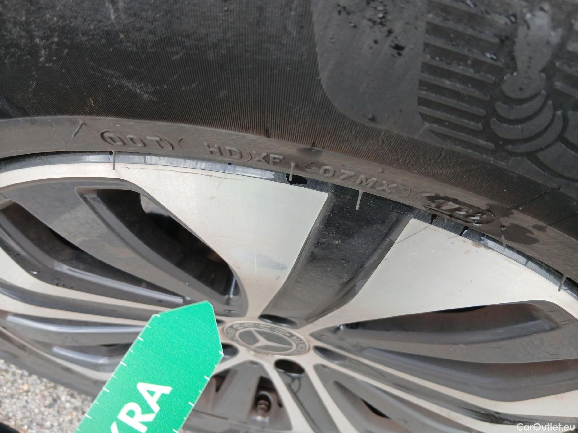  Mercedes  G-Klasee MERCEDES-BENZ Clase GLC / 2019 / 5P / todoterreno GLC 300 e 4MATIC #5