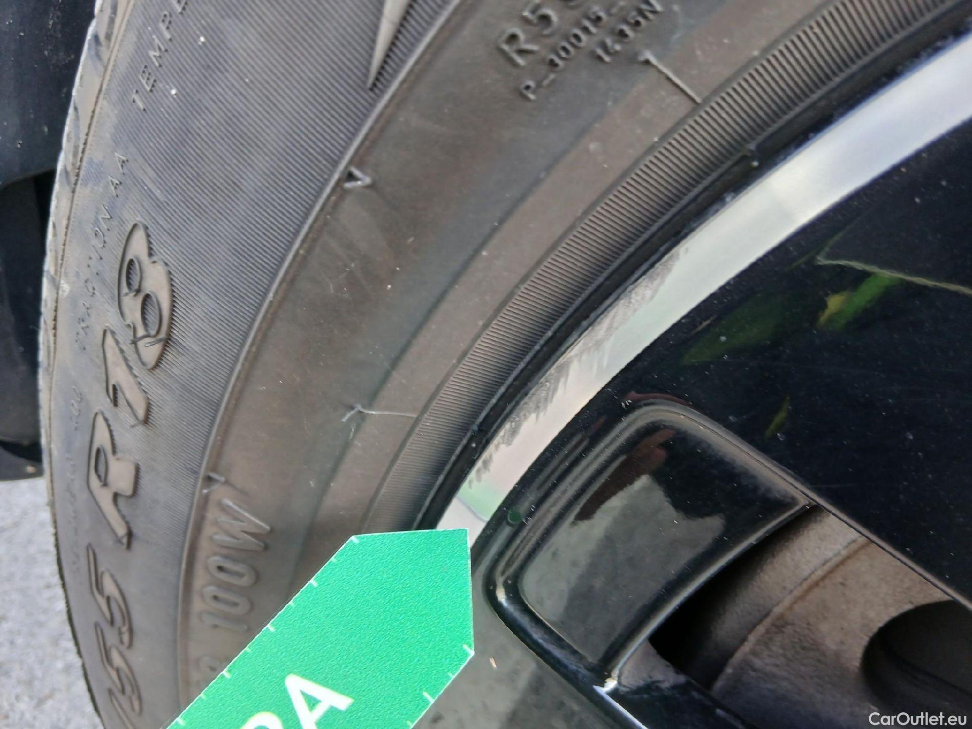  Mercedes  GLA MERCEDES-BENZ  / 2020 / 5P / todoterreno  250 e #8