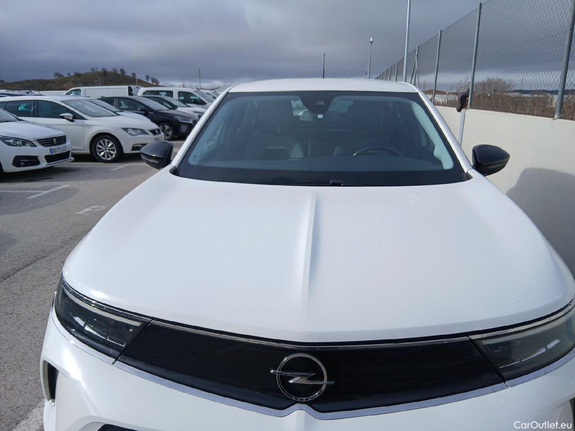  Opel  Mokka OPEL  / 2020 / 5P / todoterreno 1.2 T 74kW (100 CV) Business Elegance #4