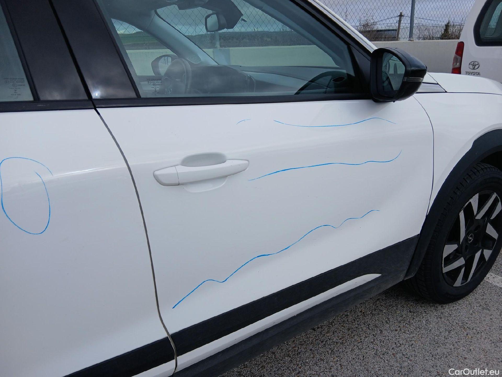  Opel  Mokka OPEL  / 2020 / 5P / todoterreno 1.2 T 74kW (100 CV) Business Elegance #48