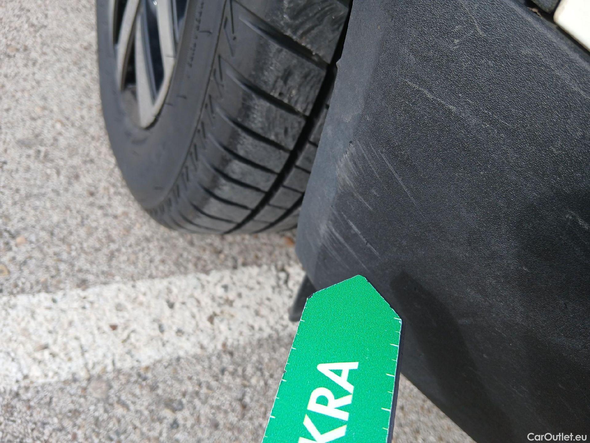  Opel  Mokka OPEL  / 2020 / 5P / todoterreno 1.2 T 74kW (100 CV) Business Elegance #11