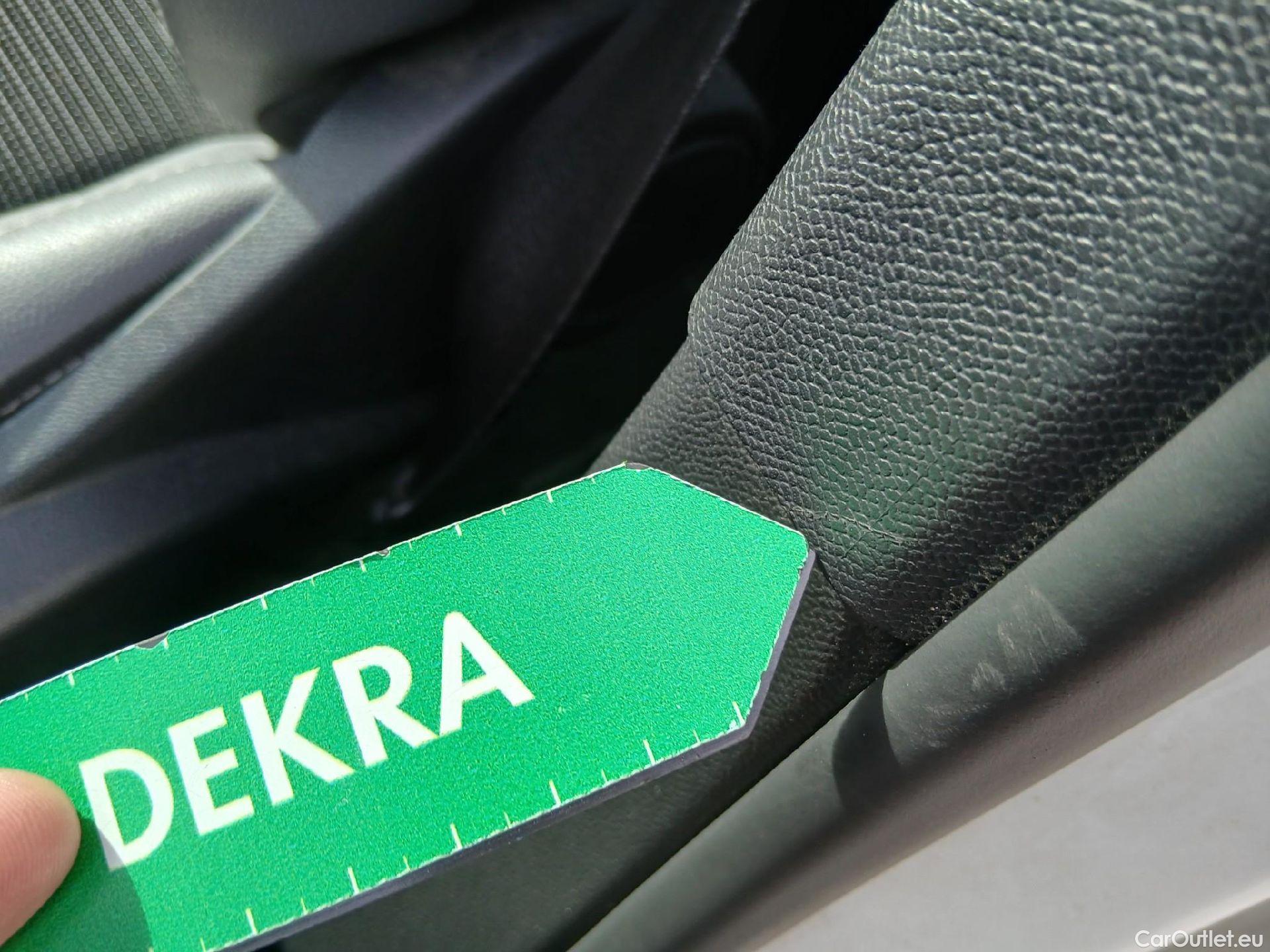  Opel  Mokka OPEL  / 2020 / 5P / todoterreno 1.2 T 74kW (100 CV) Business Elegance #24