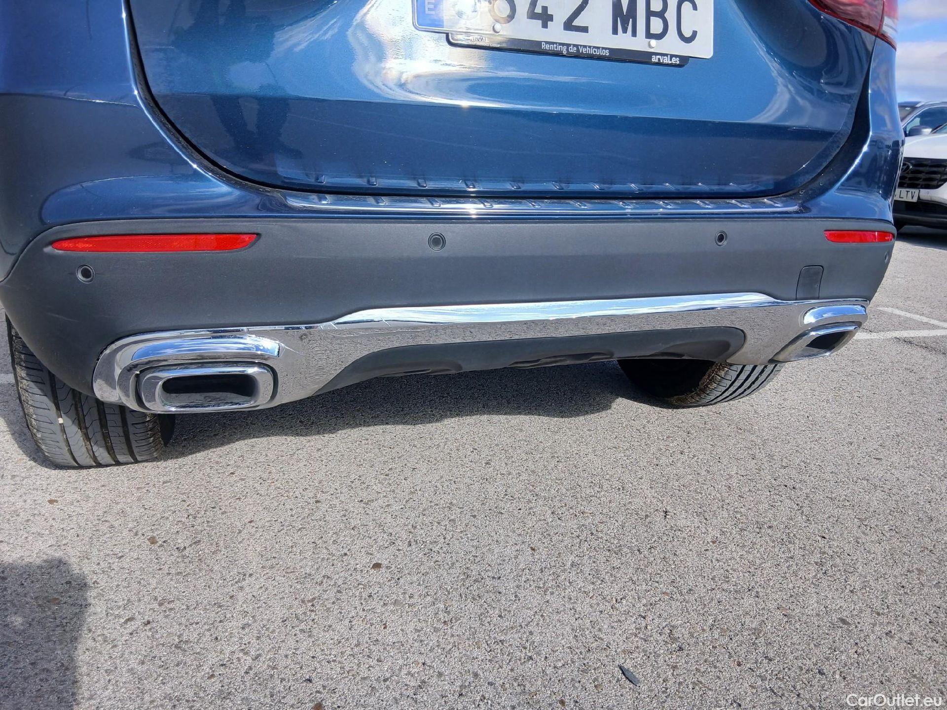  Mercedes  GLA MERCEDES-BENZ  / 2020 / 5P / todoterreno  250 e #17