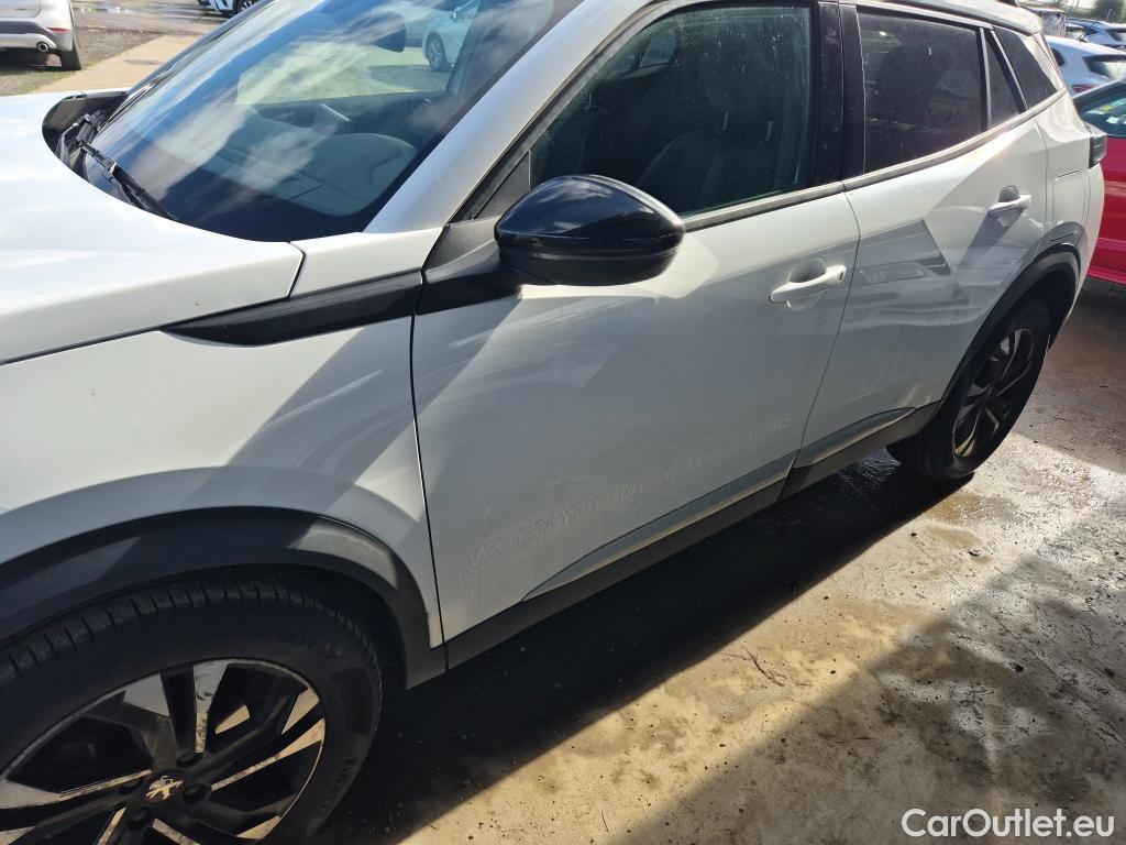  Peugeot  2008 PEUGEOT  / 2019 / 5P / todoterreno Allure BlueHDI 81kW (110CV) #9