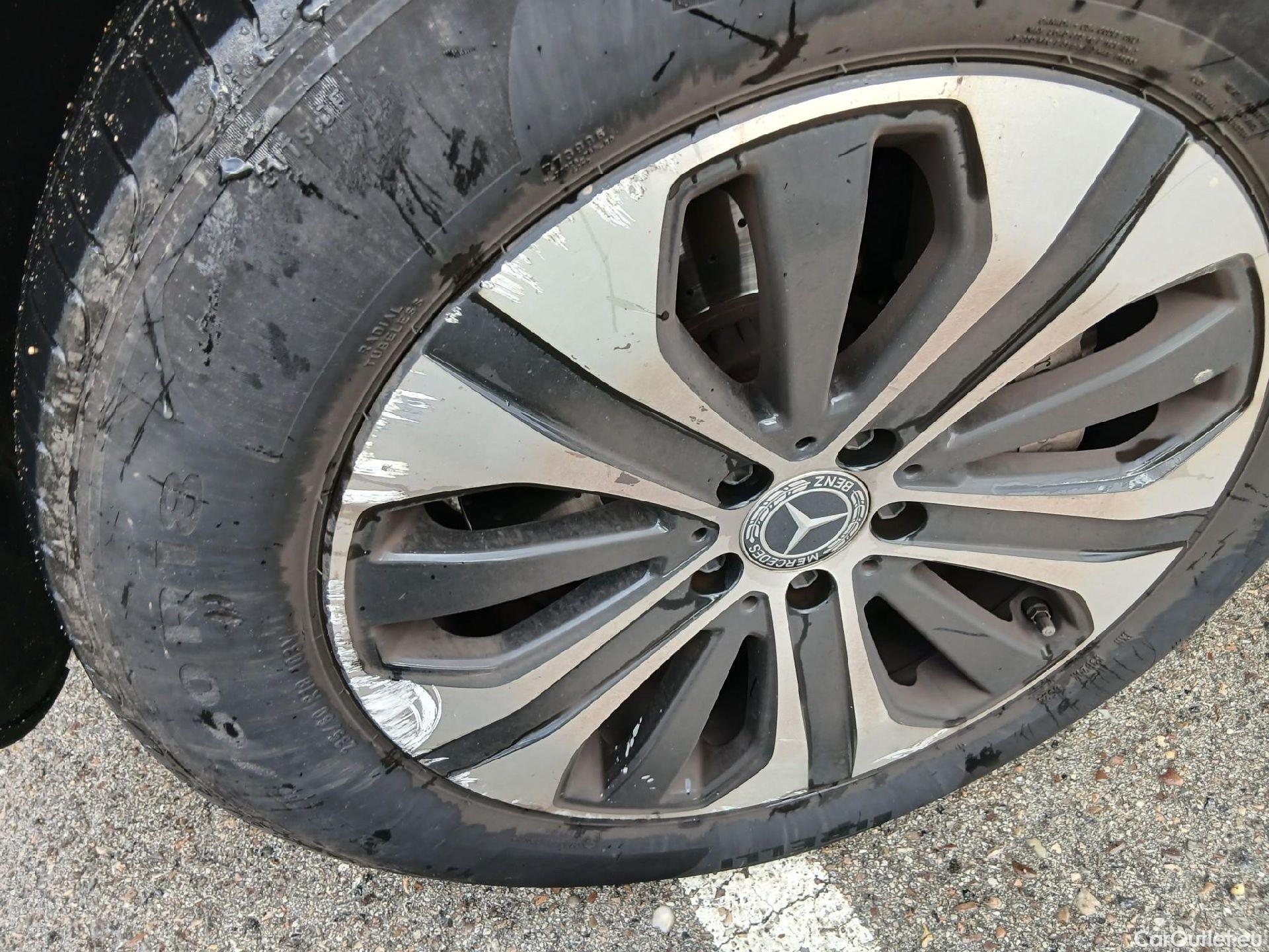  Mercedes  G-Klasee MERCEDES-BENZ Clase GLC / 2019 / 5P / todoterreno GLC 300 e 4MATIC #4