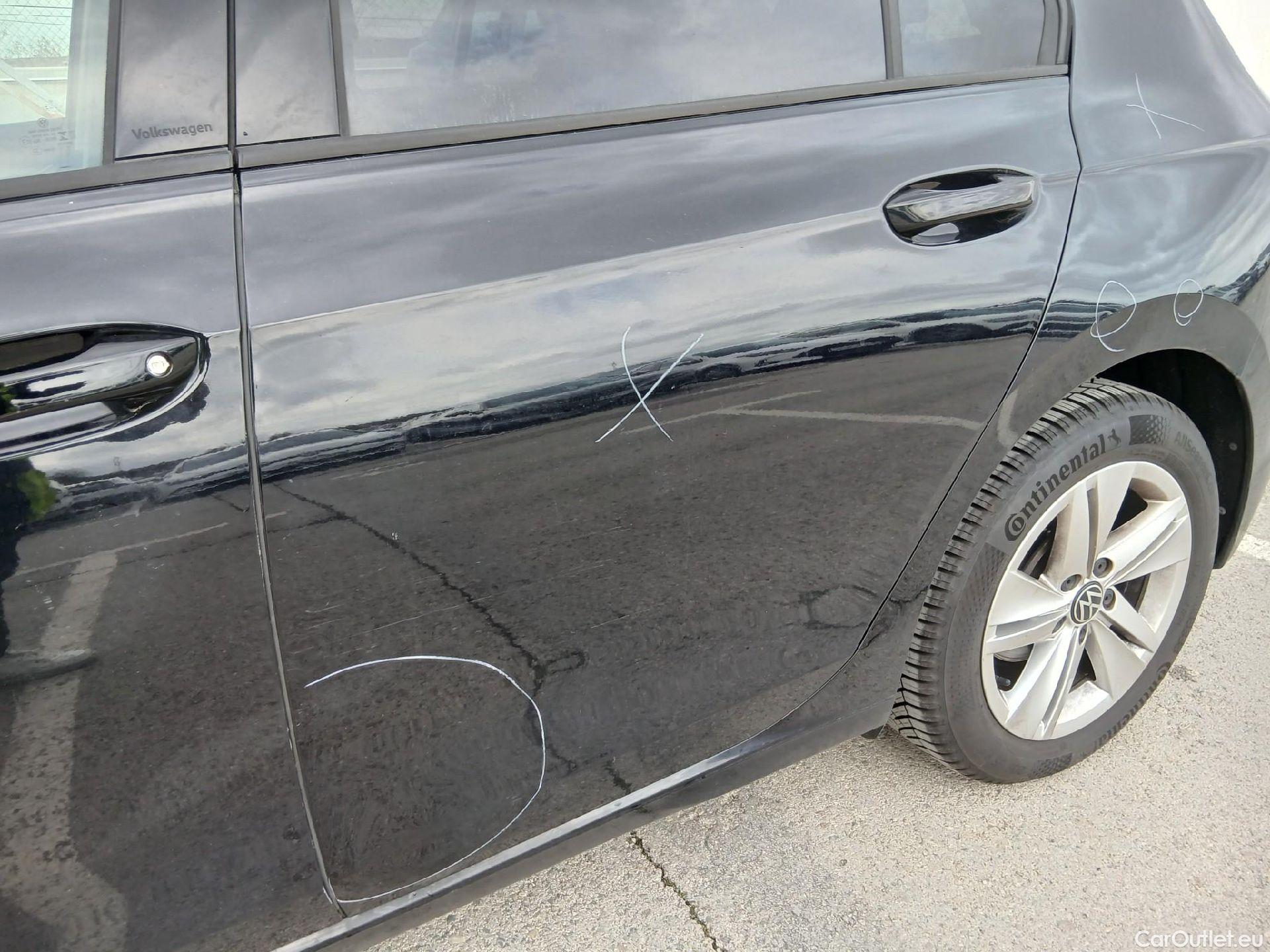  Volkswagen  Golf  VOLKSWAGEN / 2020 / 5P / berlina con portón Life 2.0 TDI 85kW (115CV) #12