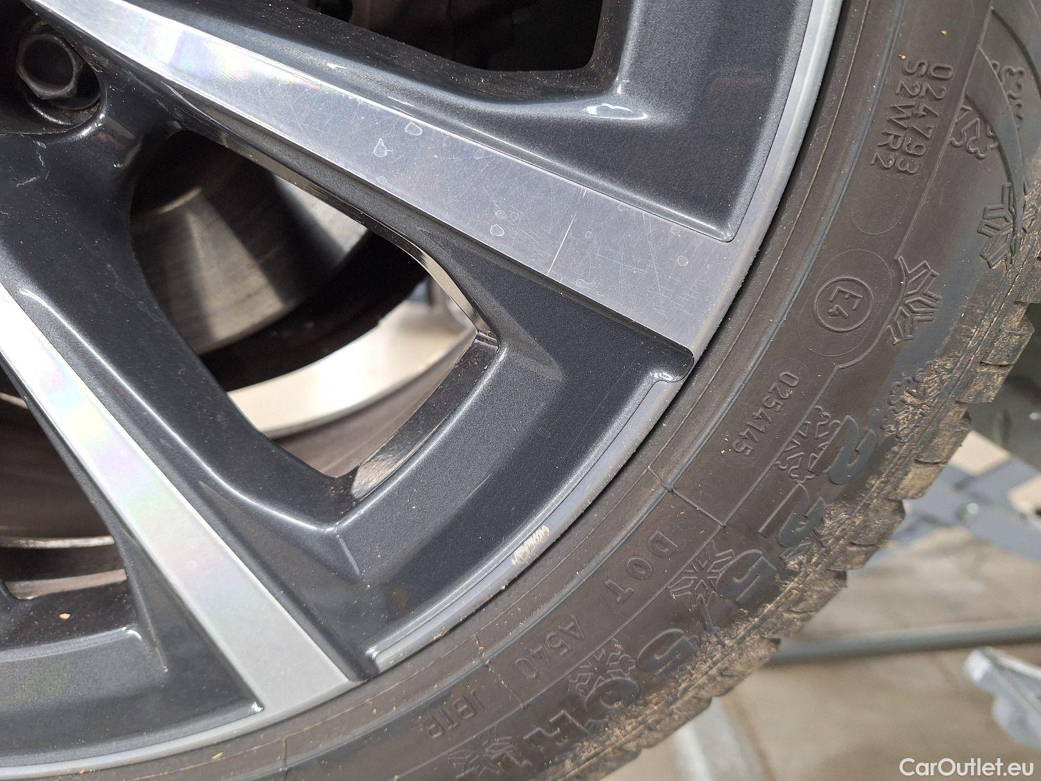  Bmw  Serie 3 BMW, 3-serie Touring '18, BMW 3 Reeks Touring 318dA (110 kW) 5d #16