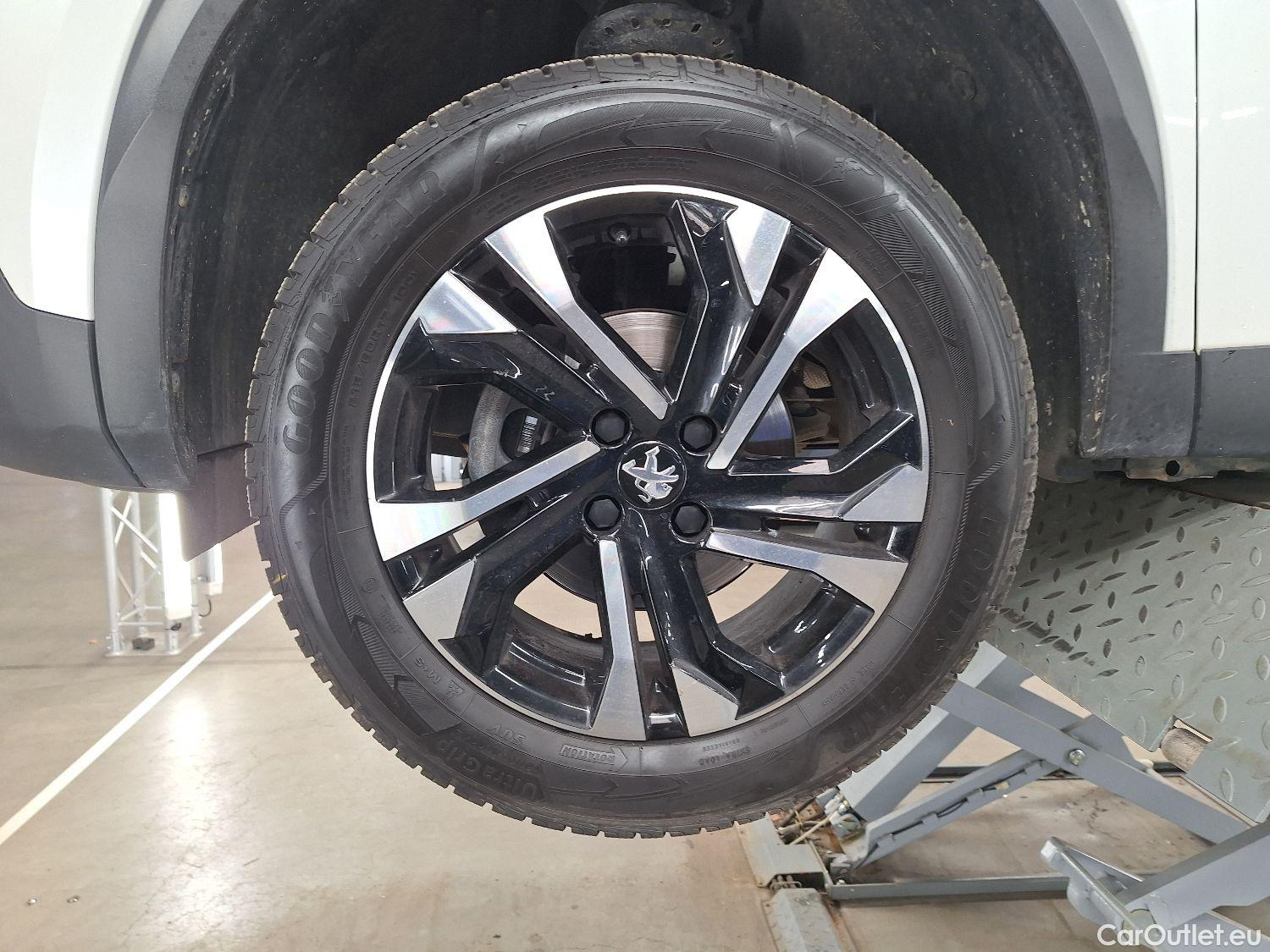  Peugeot  2008 Peugeot,  '19, Peugeot  1.2 Puretech 96kW S&S Allure 5d #7