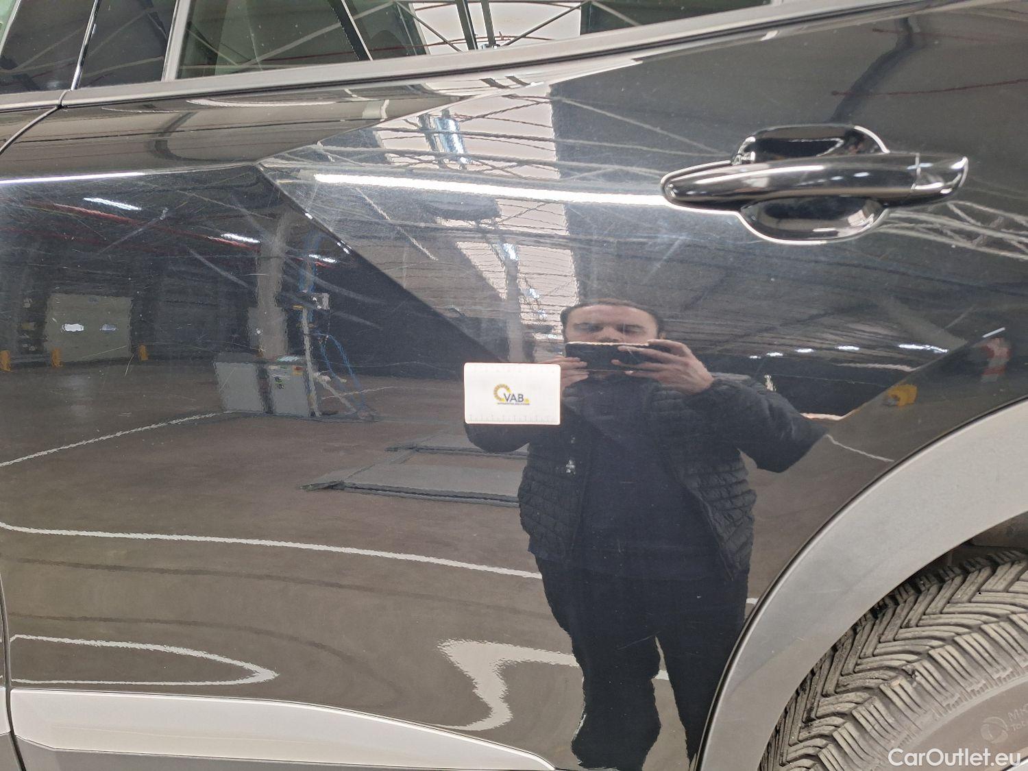  Peugeot  2008 Peugeot,  '19, Peugeot  1.2 Puretech 74kW S&S Allure 5d #28