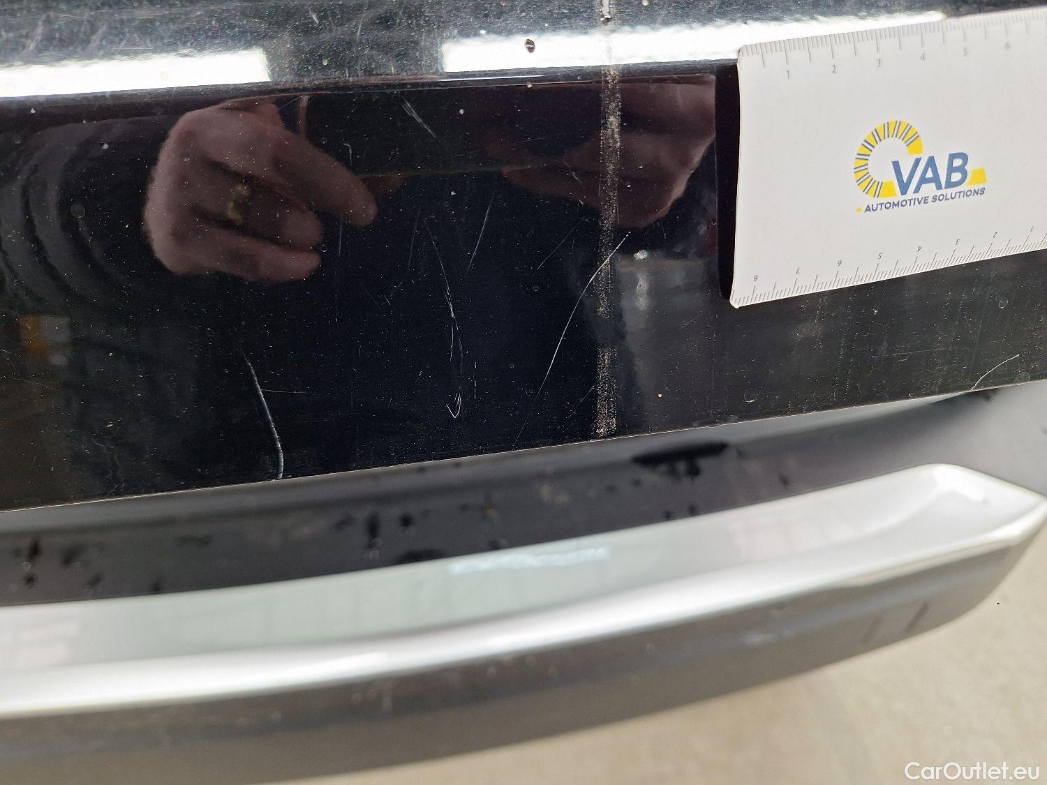  Peugeot  2008 Peugeot,  '19, Peugeot  1.2 Puretech 74kW S&S Allure 5d #37