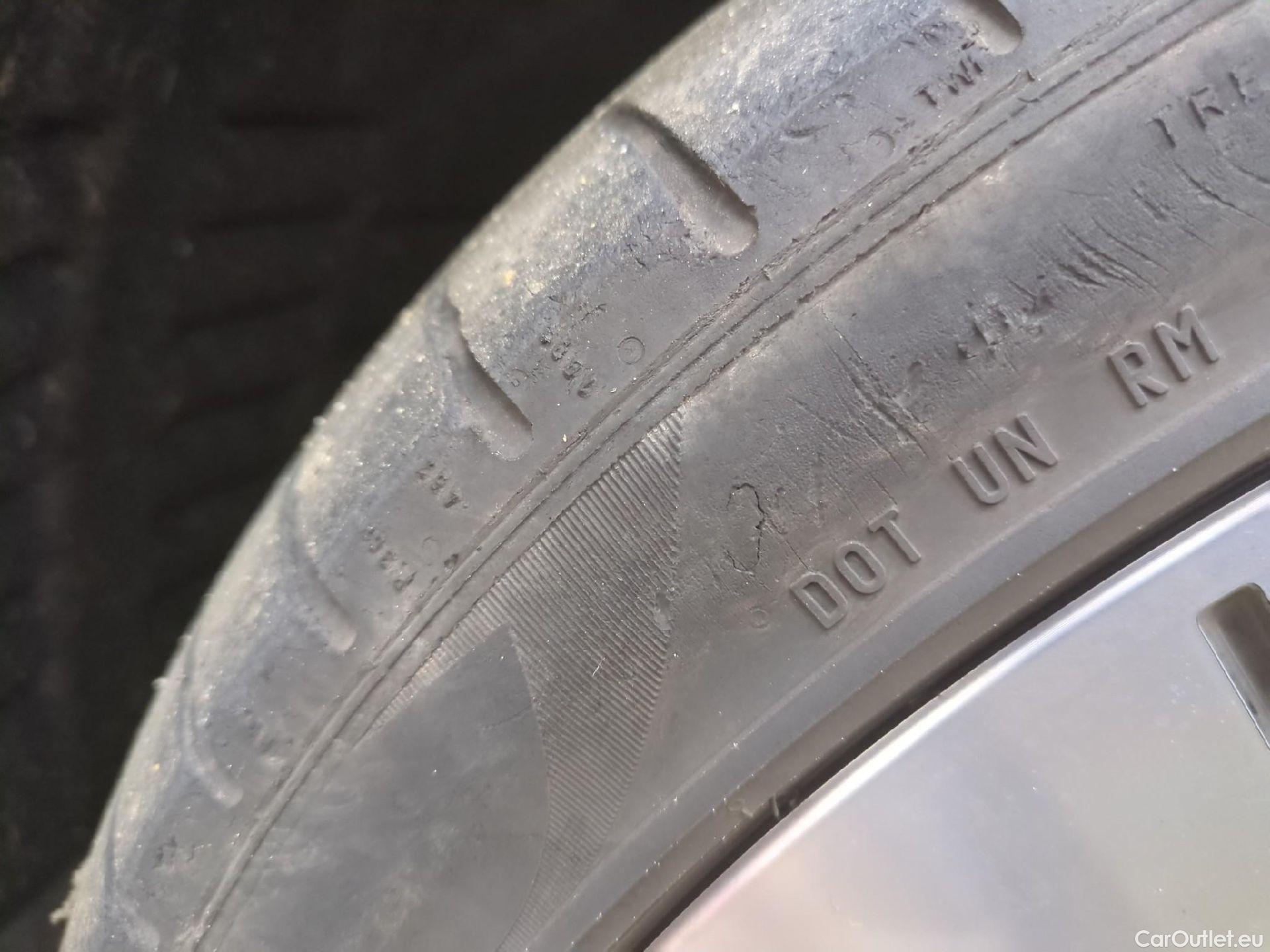  Audi  Q5 AUDI  / 2020 / 5P / SUV 50 TFSI e 299 QTT S TRONIC 7 AVUS #3