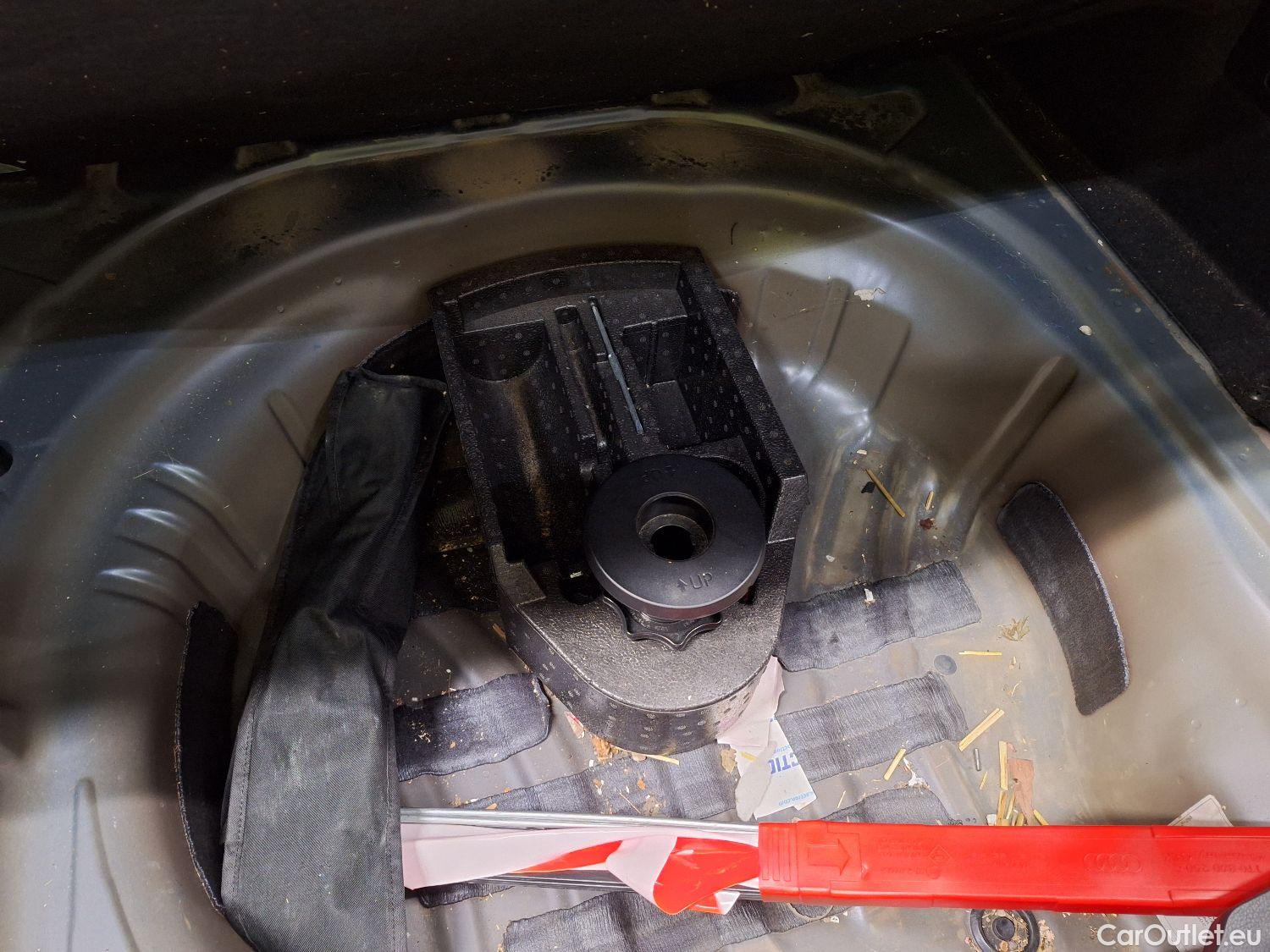  Volkswagen  Passat VW,  FL'19, Volkswagen  1.6 TDI SCR DSG7 Elegance Busine #1