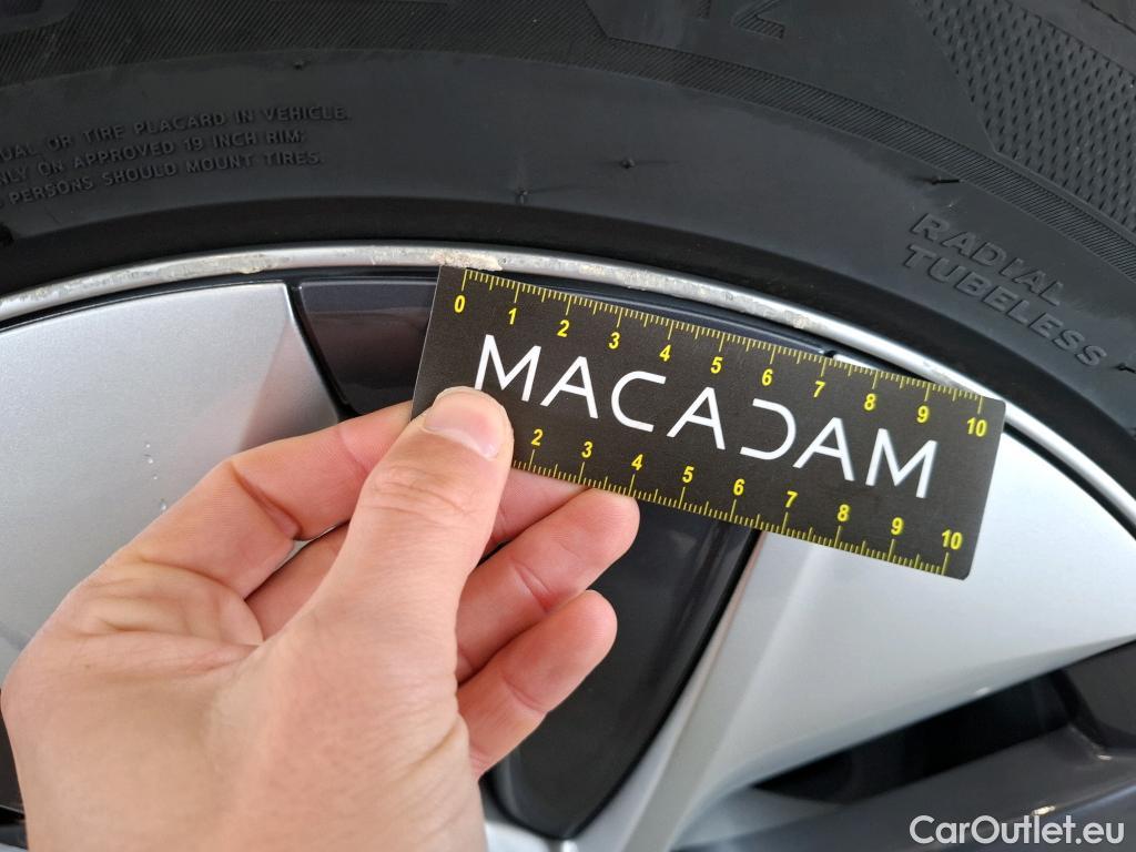  Tesla  Model Y TESLA  / 2020 / 5P / SUV Grande Autonomie Dual-Motor AWD #32