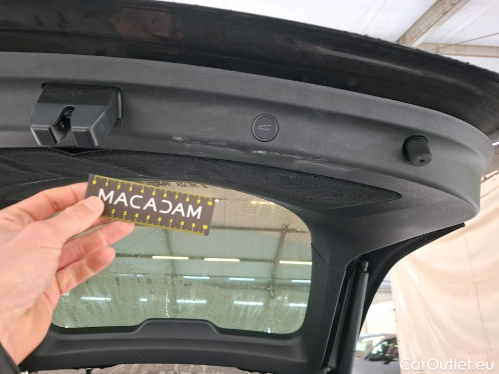  Tesla  Model Y TESLA  / 2020 / 5P / SUV Grande Autonomie Dual-Motor AWD #28