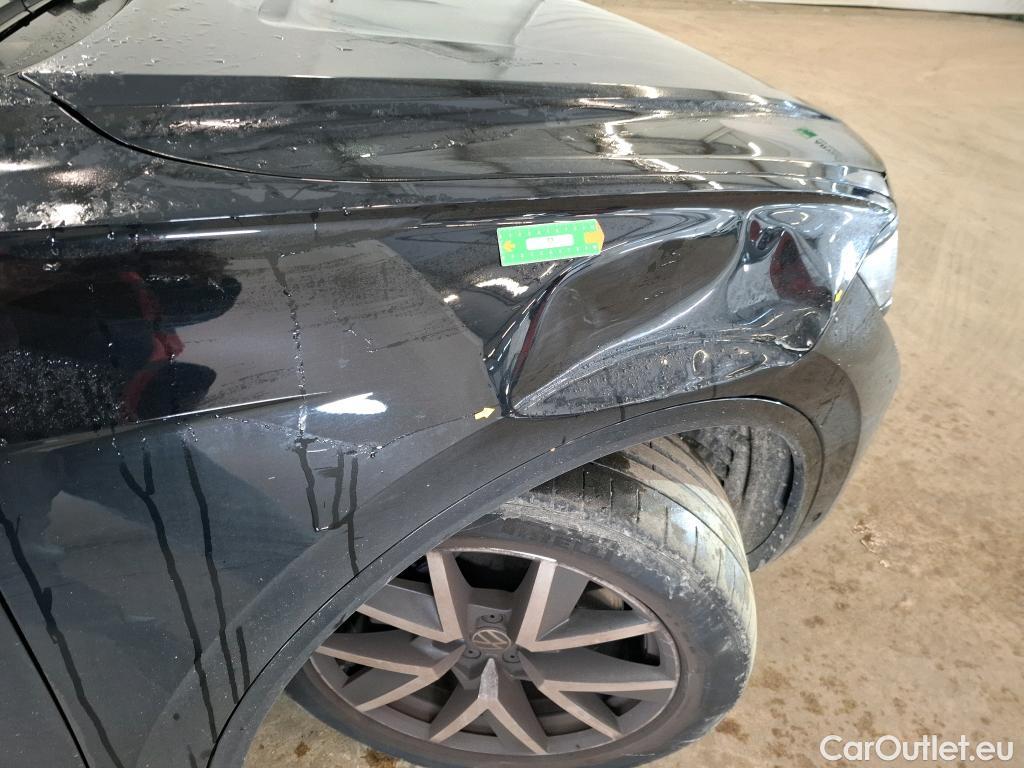  Volkswagen  Touareg VOLKSWAGEN  / 2023 / 5P / SUV 3.0 V6 EHYBRID 4WD R AUTO #1