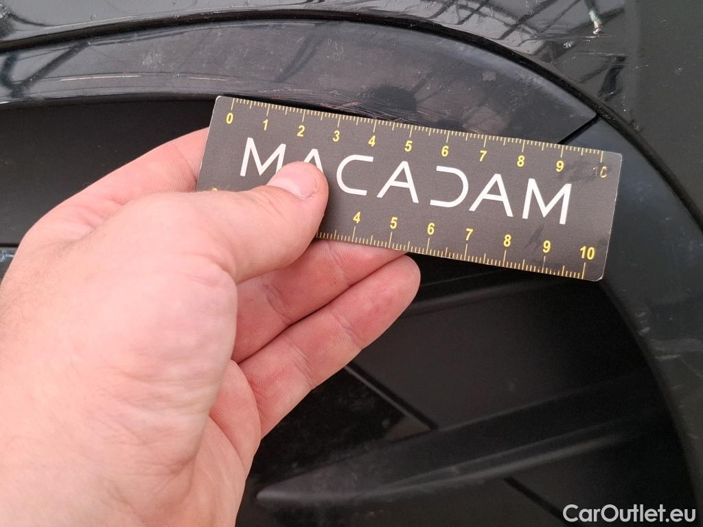  Mercedes  G-Klasee MERCEDES-BENZ GLC Coupe / 2023 / 5P / Coupé GLC 300 e AMG Line 4MATIC #110