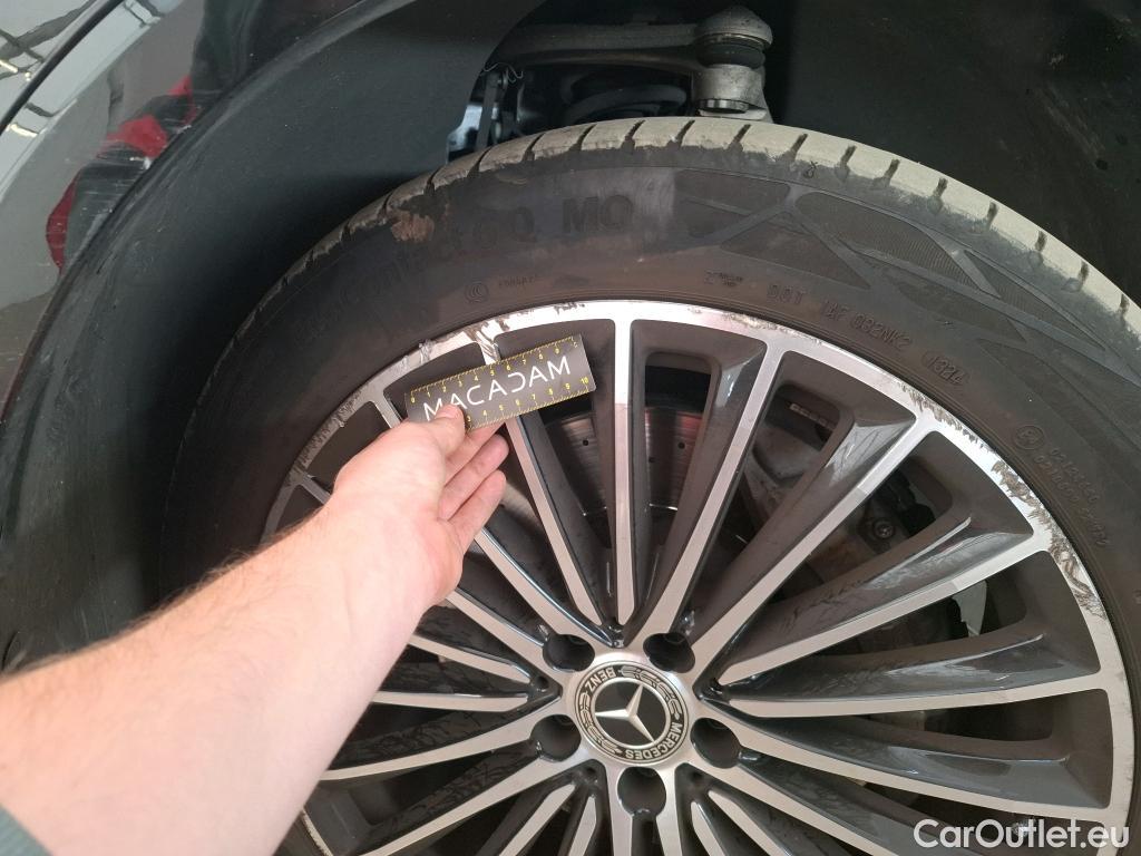  Mercedes  G-Klasee MERCEDES-BENZ GLC Coupe / 2023 / 5P / Coupé GLC 300 e AMG Line 4MATIC #42