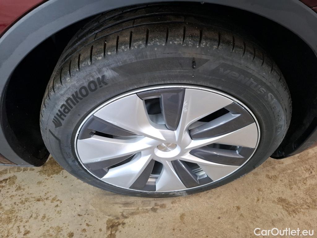  Tesla  Model Y TESLA  / 2020 / 5P / SUV Grande Autonomie Dual-Motor AWD #48