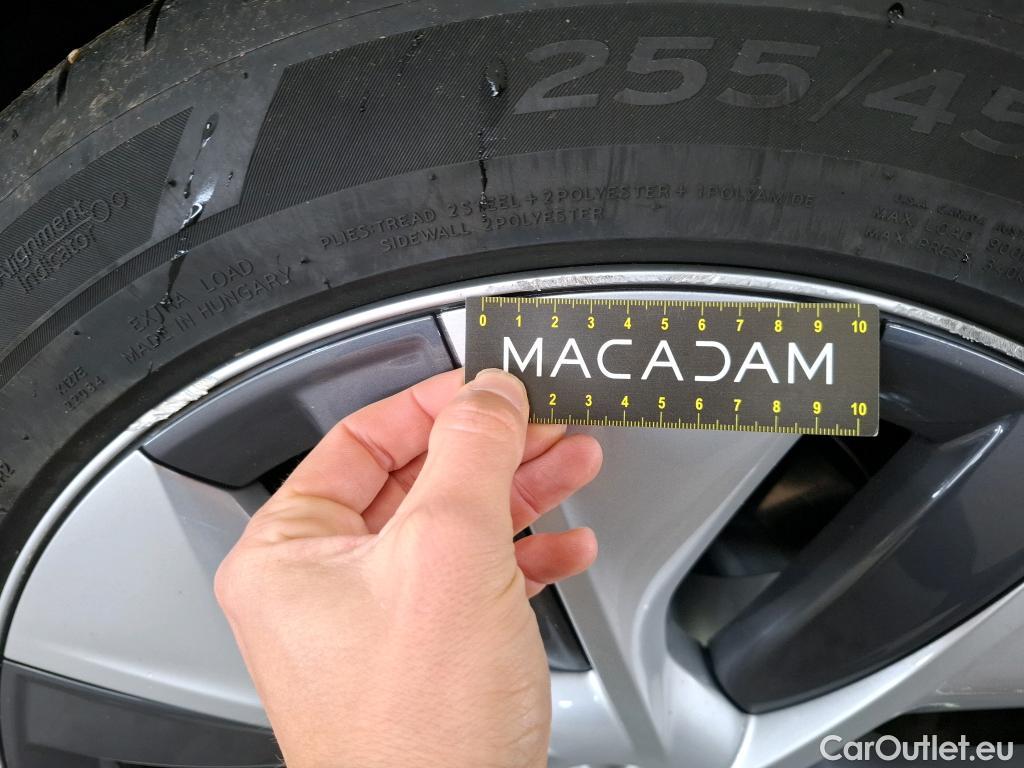  Tesla  Model Y TESLA  / 2020 / 5P / SUV Grande Autonomie Dual-Motor AWD #39