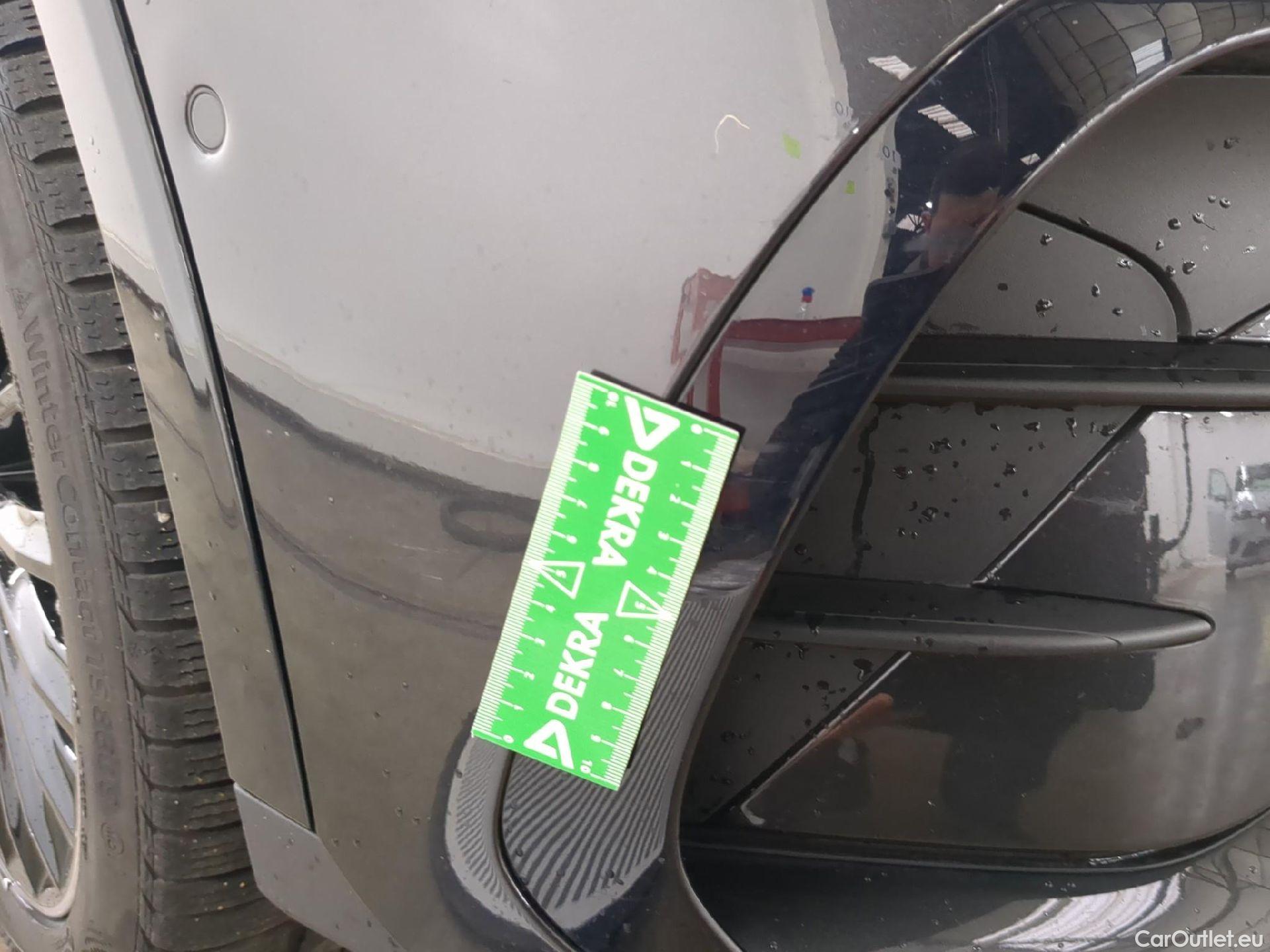  Mercedes  GLC MERCEDES-BENZ  / 2022 / 5P / SUV  400 e AMG Line 4MATIC #19