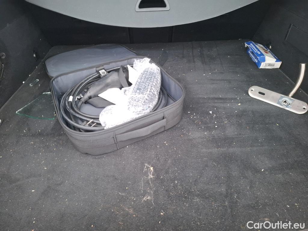  Mercedes  G-Klasee MERCEDES-BENZ GLC Coupe / 2023 / 5P / Coupé GLC 300 e AMG Line 4MATIC #112